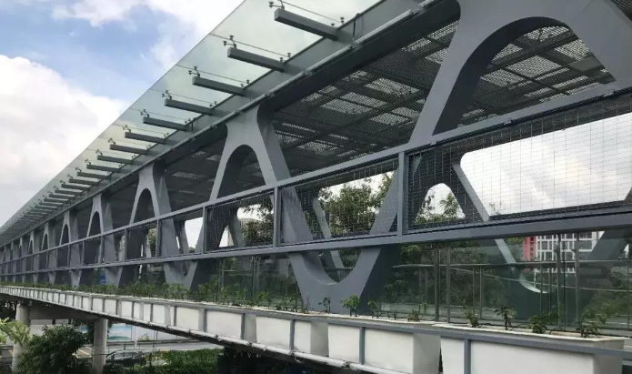 崇明论管桁架结构工程弯管加工防锈处理的方法